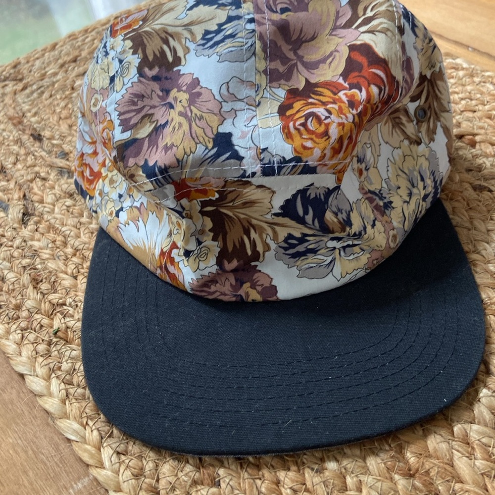 Crown floral cap adjustable